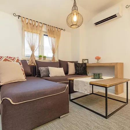 Stylish 1bd Flat With A Terrace Near The Centre Of By Flat Mаnager Апартамент *