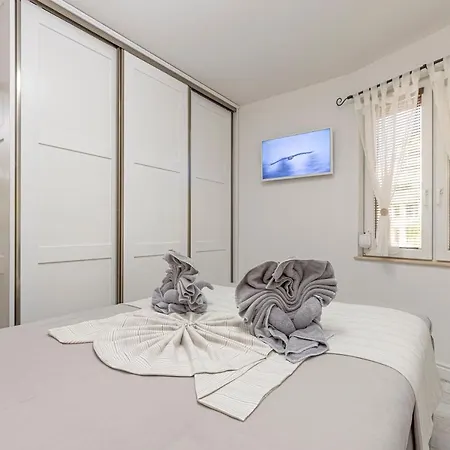 Апартамент Stylish 1bd Flat With A Terrace Near The Centre Of By Flat Mаnager *
